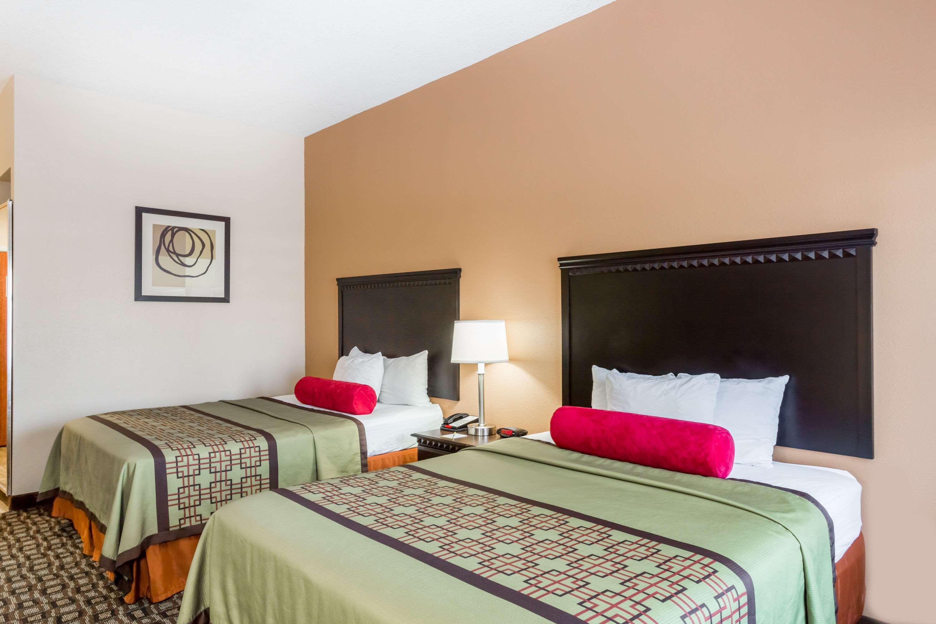 Days Inn & Suites By Wyndham Savannah North I-95 Port Wentworth Eksteriør bilde