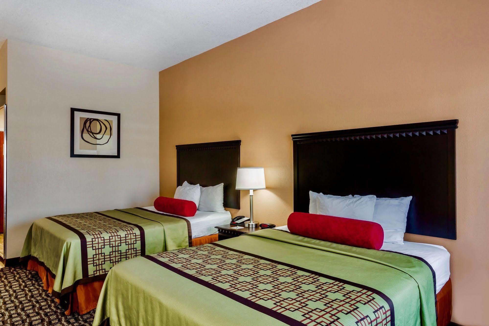 Days Inn & Suites By Wyndham Savannah North I-95 Port Wentworth Eksteriør bilde
